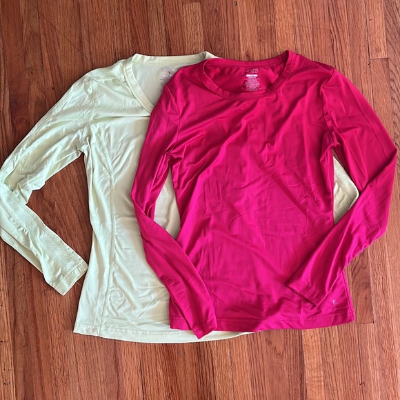 Set of two Danskin Now Workout Tops - Picture 5 of 5